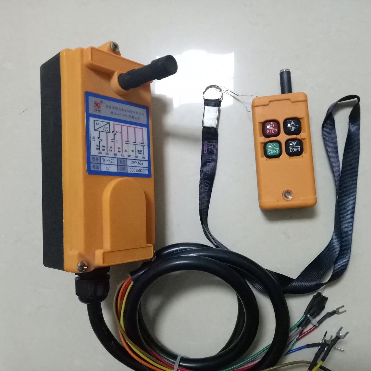 TC-R2D兩路工業(yè)無線遙控器、農(nóng)機(jī)遙控器